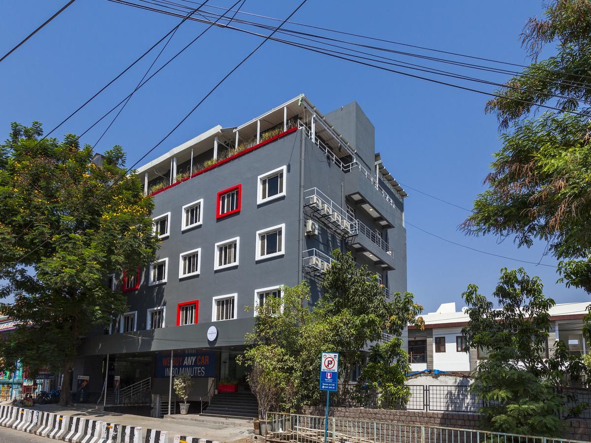 Oyo Townhouse 5 Jubilee Hills Hotel Hyderabad Ngoại thất bức ảnh