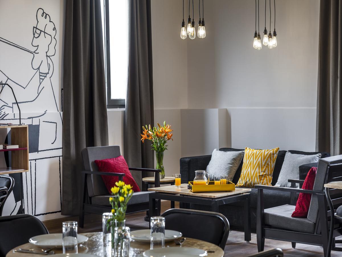 Oyo Townhouse 5 Jubilee Hills Hotel Hyderabad Ngoại thất bức ảnh