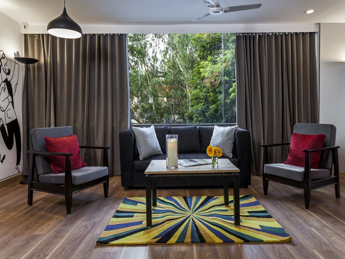 Oyo Townhouse 5 Jubilee Hills Hotel Hyderabad Ngoại thất bức ảnh