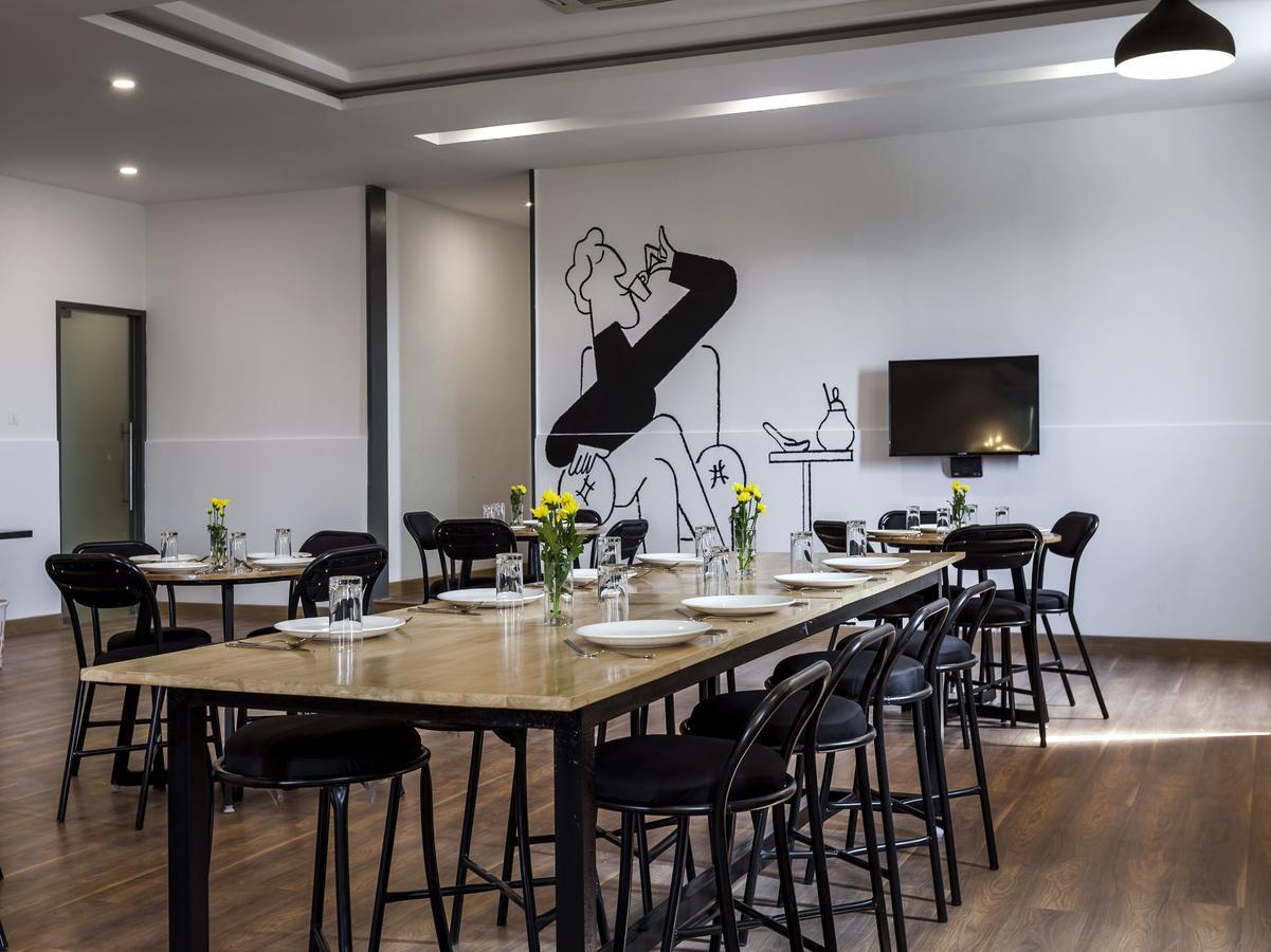 Oyo Townhouse 5 Jubilee Hills Hotel Hyderabad Ngoại thất bức ảnh