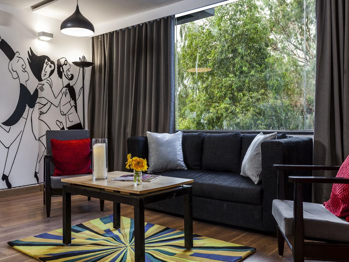 Oyo Townhouse 5 Jubilee Hills Hotel Hyderabad Ngoại thất bức ảnh