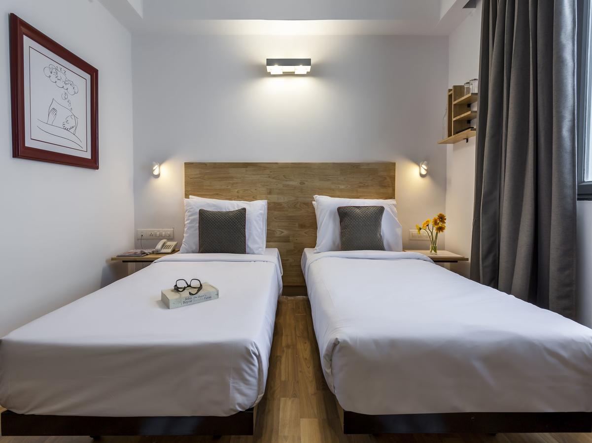 Oyo Townhouse 5 Jubilee Hills Hotel Hyderabad Ngoại thất bức ảnh