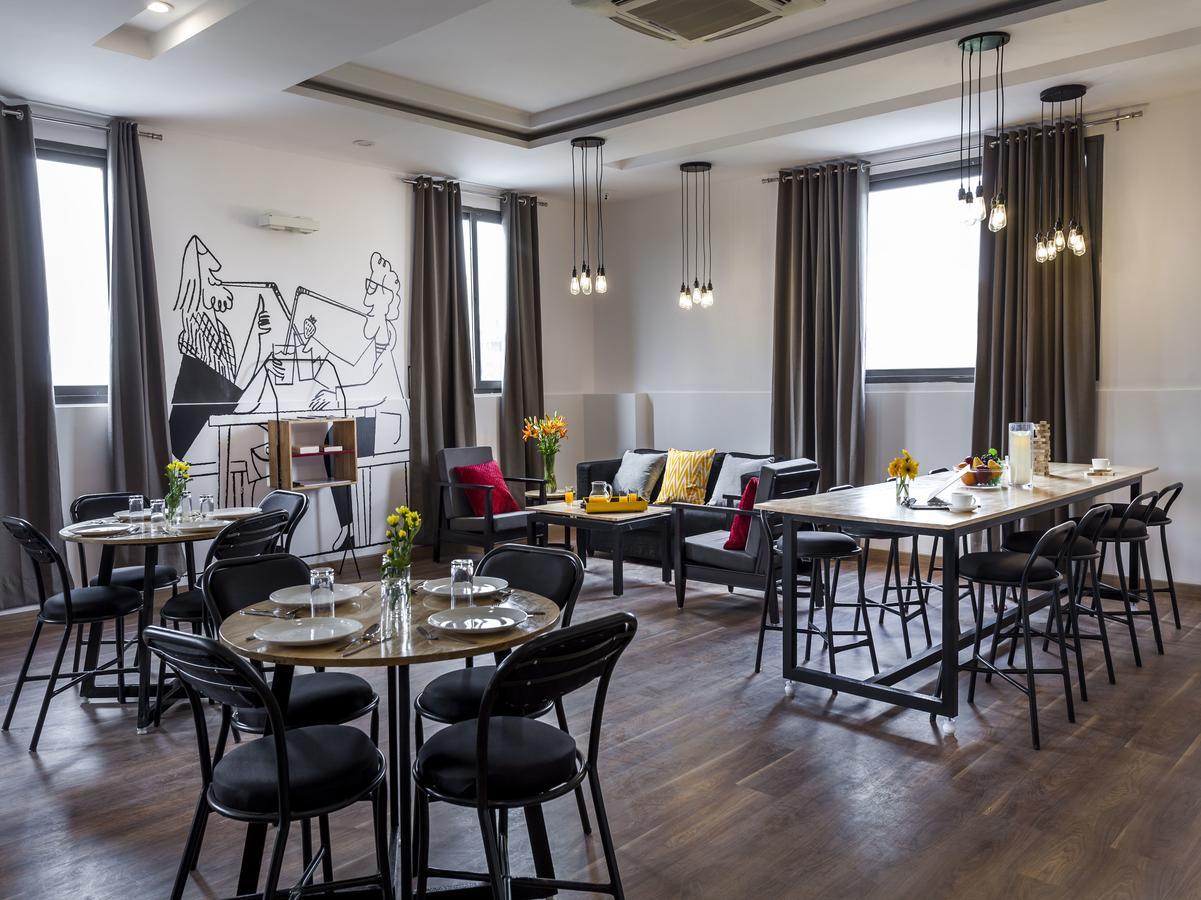 Oyo Townhouse 5 Jubilee Hills Hotel Hyderabad Ngoại thất bức ảnh